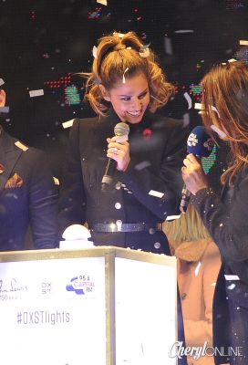 Oxford_Street_Christmas_Lights_Switch-On_-_On_Stage_06_11_14_2814129.jpg