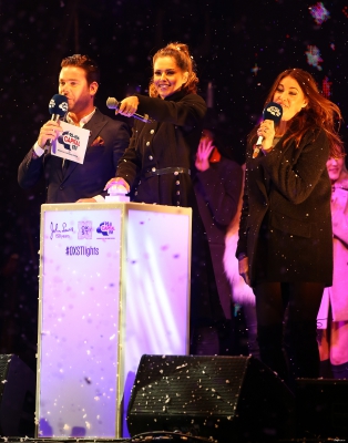 Oxford_Street_Christmas_Lights_Switch-On_-_On_Stage_06_11_14_2822529.jpg