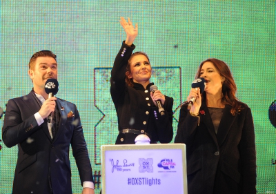 Oxford_Street_Christmas_Lights_Switch-On_-_On_Stage_06_11_14_2823629.jpg