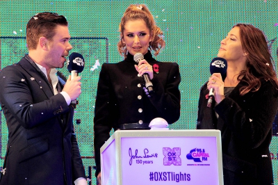 Oxford_Street_Christmas_Lights_Switch-On_-_On_Stage_06_11_14_2827029.jpg