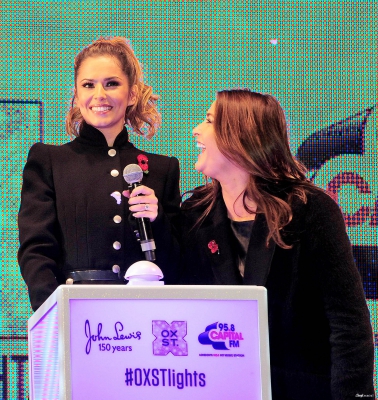 Oxford_Street_Christmas_Lights_Switch-On_-_On_Stage_06_11_14_2828729.jpg