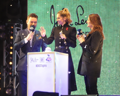 Oxford_Street_Christmas_Lights_Switch-On_-_On_Stage_06_11_14_2832429.jpg