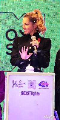 Oxford_Street_Christmas_Lights_Switch-On_-_On_Stage_06_11_14_283529.jpg