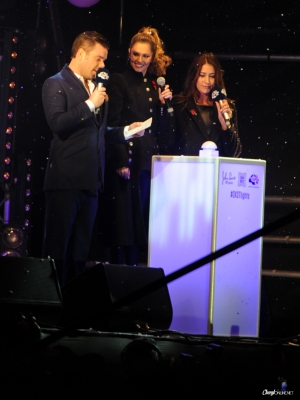 Oxford_Street_Christmas_Lights_Switch-On_-_On_Stage_06_11_14_2839629.jpg