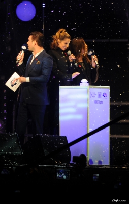 Oxford_Street_Christmas_Lights_Switch-On_-_On_Stage_06_11_14_2839829.jpg