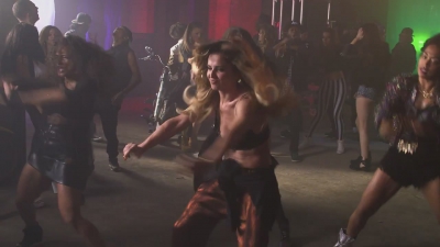 Cheryl_Cole_-_Crazy_Stupid_Love_28Behind_The_Scenes29_ft__Tinie_Tempah_mp40102.jpg