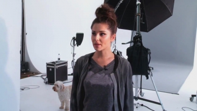 Cheryl_Cole_-_Behind_the_scenes_on_December_Glamour_Magazine_Cover_Shoot_mp40084.jpg