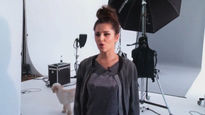 Cheryl_Cole_-_Behind_the_scenes_on_December_Glamour_Magazine_Cover_Shoot_mp40086.jpg