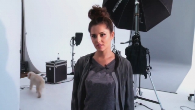 Cheryl_Cole_-_Behind_the_scenes_on_December_Glamour_Magazine_Cover_Shoot_mp40087.jpg