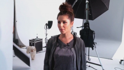 Cheryl_Cole_-_Behind_the_scenes_on_December_Glamour_Magazine_Cover_Shoot_mp40106.jpg