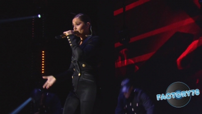 Cheryl_Cole_-_Capital_Fm_Jingle_Bell_Ball_Red_Carpet_2012_cherylcole_ru_mp40086.jpg
