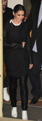 Cheryl_Leaving_Fountain_Studios_15_11_14_28229.jpg