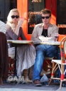 Sarah_and_Mikey_chill_out_in_Hampstead2C_London_31_05_05_28629.jpg