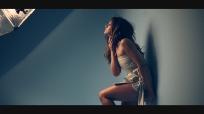 Cheryl_Cole_-_Instyles_Behind_The_Scenes_-_June_2013_mp40079.jpg