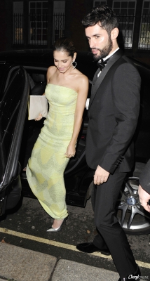 Cheryl_and_JB_arriving_at_Katie_Piper_s_Foundation_Party_27_11_14_288829.jpg