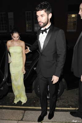 Cheryl_and_JB_arriving_at_Katie_Piper_s_Foundation_Party_27_11_14_289329.jpg
