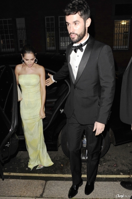 Cheryl_and_JB_arriving_at_Katie_Piper_s_Foundation_Party_27_11_14_289429.jpg