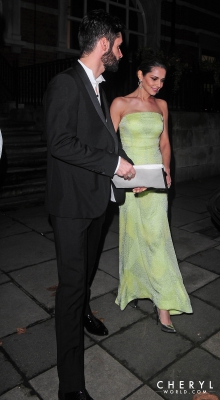 Leaving_The_Katie_Piper_Foundation_Ball_27_11_14_281629.jpg