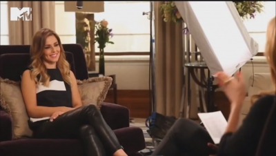 Cheryl_Cole_-_MTV_News_2014_mp40051.jpg