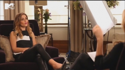 Cheryl_Cole_-_MTV_News_2014_mp40054.jpg
