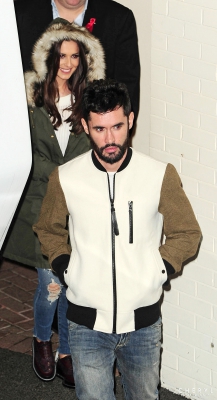 Cheryl_and_JB_leaving_Fountain_Studios_30_11_14_283729.jpg