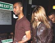 Arriving_at_Club_Cirque_for_NFL_Superbash_II_-_060205_9.jpg