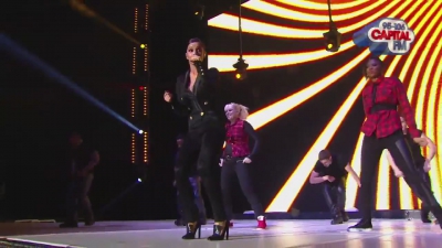 Cheryl_Cole_-_Under_The_Sun_-_Live_at_Jingle_Bell_Ball_2012_cherylcole_ru_mp40080.jpg