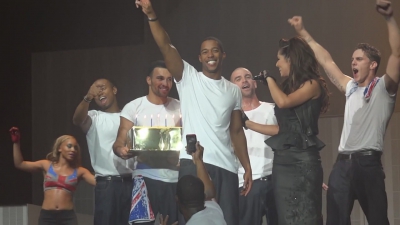 Cheryl_Cole_A_Million_Lights_Tour_-_Happy_Birthday_Trey_13_10_12_mp40013.jpg