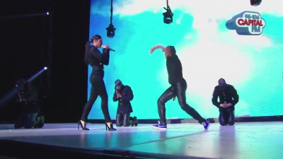 Cheryl_Cole_-_Promise_This_-_Live_at_Jingle_Bell_Ball_2012_cherylcole_ru_mp40121.jpg