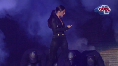 Cheryl_Cole_-_Promise_This_-_Live_at_Jingle_Bell_Ball_2012_cherylcole_ru_mp40190.jpg