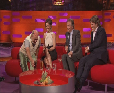 Cheryl_Cole_-_The_Graham_Norton_Show_-_20th_June_2014_mpg0534.jpg