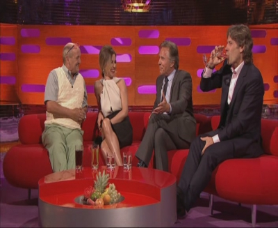 Cheryl_Cole_-_The_Graham_Norton_Show_-_20th_June_2014_mpg0588.jpg