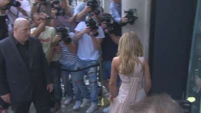 Cheryl_Cole_arrives_at_her_perfume_launch2C_StormFlower_mp40044.jpg