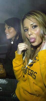 Bee_Coll_premiere_7_03_05_2.jpg