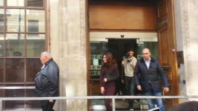 Cheryl_Cole_outside_radio_1_mp40003.jpg