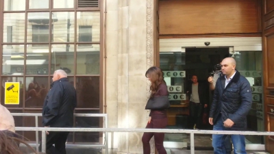 Cheryl_Cole_outside_radio_1_mp40005.jpg