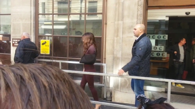 Cheryl_Cole_outside_radio_1_mp40009.jpg