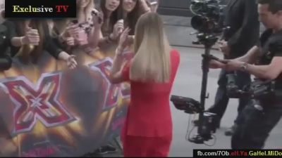Cheryl_Cole_wows_crowds_at_London_X_Factor_2014_auditions_mp40052.jpg