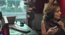 Имя файла=Cheryl_teaches_Greg_how_to_Wall_Twerk_mp40019.jpg
Размер файла=43КБ
Размеры=640x350
Дата=Дек 19, 2014 Cheryl_teaches_Greg_how_to_Wall_Twerk_mp40019.jpg