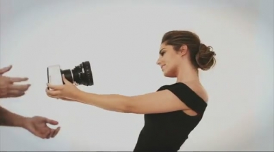 Freckles_out_in_force21_Foundation_free_Cheryl_Cole_braves_photo_mp40140.jpg