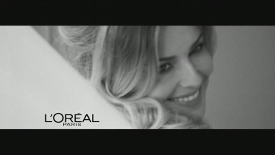 Elnett_Always_In_Style_TV_Advert_with_Cheryl_2014_mp40005.jpg