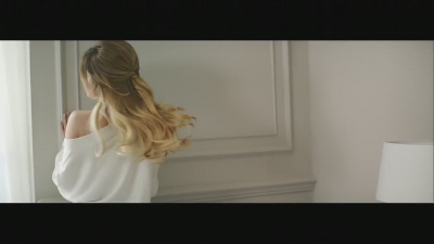 Elnett_Always_In_Style_TV_Advert_with_Cheryl_2014_mp40008.jpg