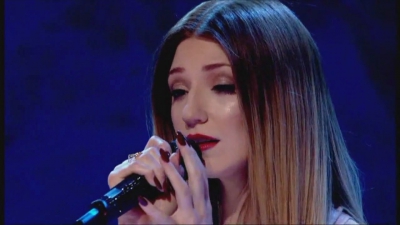Girls_Aloud_-_Beautiful_Cause_You_Love_Me_28Live_Christmas_Top_of_the_Pops29_mp40057.jpg