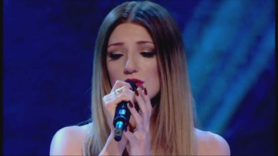 Girls_Aloud_-_Beautiful_Cause_You_Love_Me_28Live_Christmas_Top_of_the_Pops29_mp40067.jpg