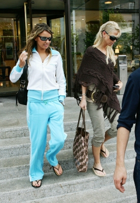 June_1st_-_Leaving_hotel_in_Dublin_5.jpg