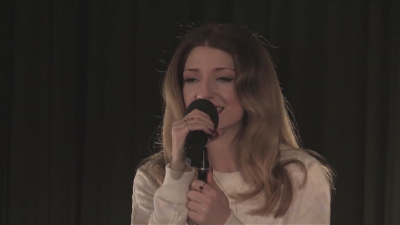 Girls_Aloud_-_Beneath_You_re_Beautiful_28Radio_1_Live_Lounge29_mp40081.jpg