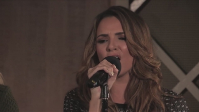 Girls_Aloud_-_Beneath_You_re_Beautiful_28Radio_1_Live_Lounge29_mp40117.jpg
