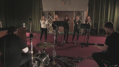 Girls_Aloud_-_Beneath_You_re_Beautiful_28Radio_1_Live_Lounge29_mp40157.jpg