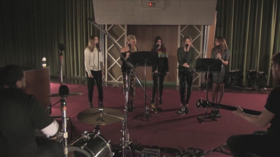 Girls_Aloud_-_Beneath_You_re_Beautiful_28Radio_1_Live_Lounge29_mp40173.jpg