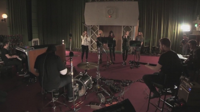 Girls_Aloud_-_Beneath_You_re_Beautiful_28Radio_1_Live_Lounge29_mp40180.jpg
